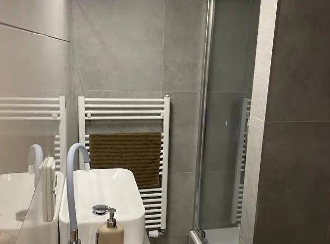 - F - Vyhlídka Nad řekou *