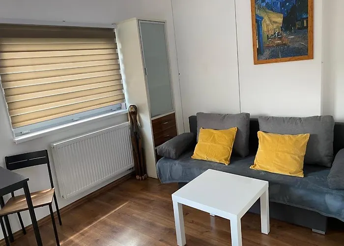 - F - Vyhlídka Nad řekou